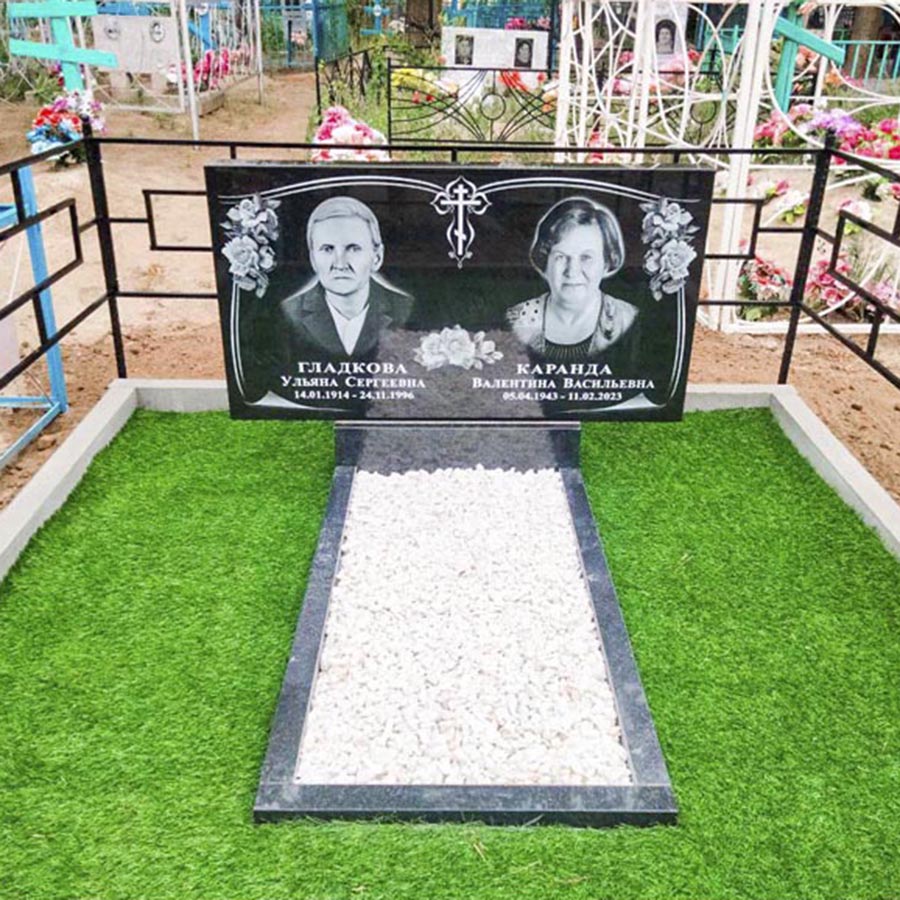 Памятники из черного карельского гранита